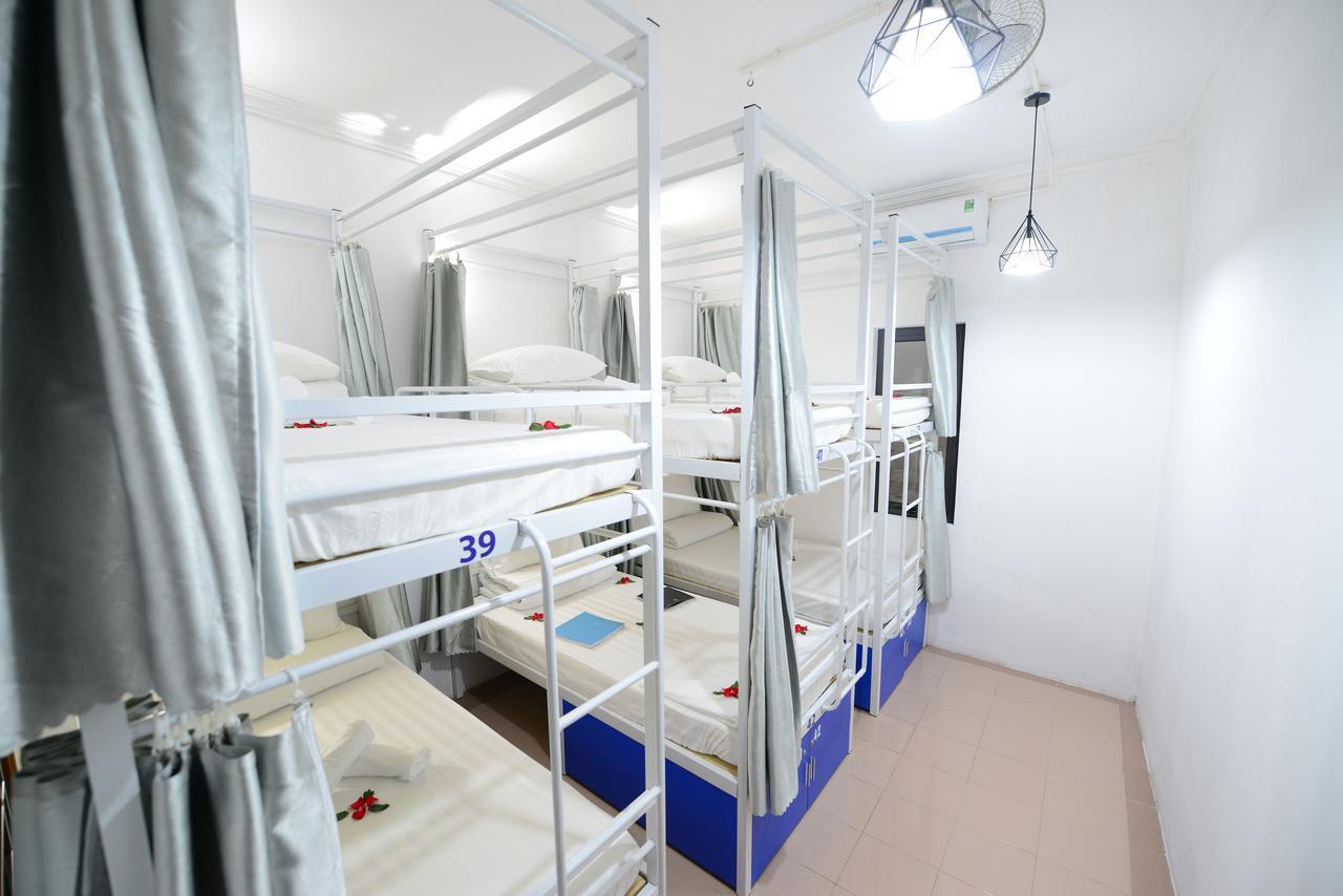 Pillow Backpacker Hostel (Adults Only) Ανόι Εξωτερικό φωτογραφία