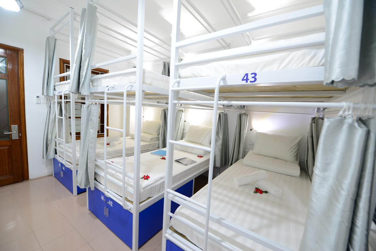 Pillow Backpacker Hostel (Adults Only) Ανόι Εξωτερικό φωτογραφία