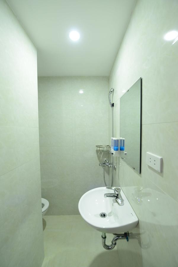 Pillow Backpacker Hostel (Adults Only) Ανόι Εξωτερικό φωτογραφία